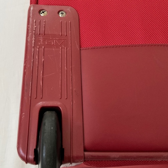 TUMI Alpha Ballistic Nylon 22” Wheeled Carry-on Red - Picture 12 of 16